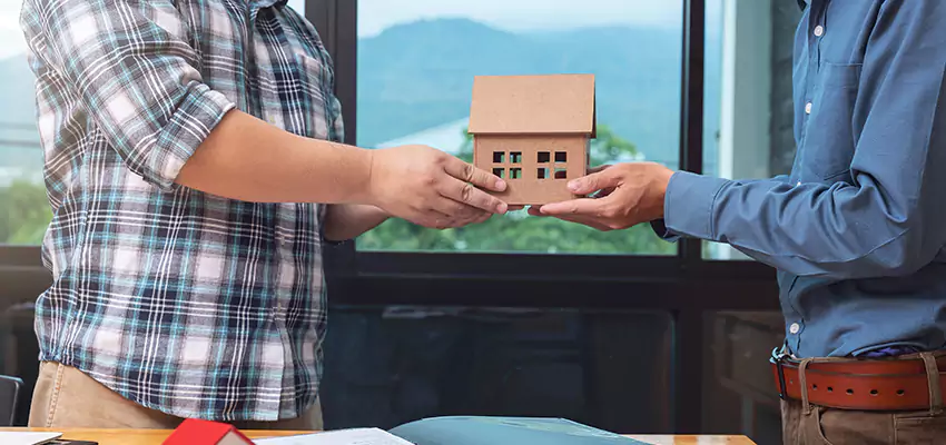 How We Determine Your Sell House with Reverse Mortgage Offer in Smithtown, NY?