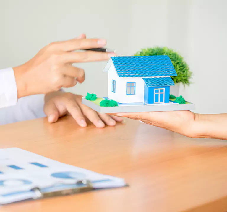 Why Choose Us to Sell a House with a Reverse Mortgage in Smithtown, NY?